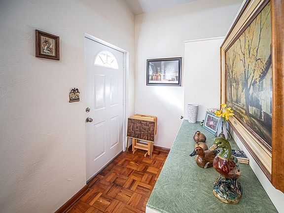 4th image of 404 Forest Park Ave