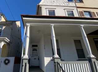 238 Conover St, Burlington, NJ 08016