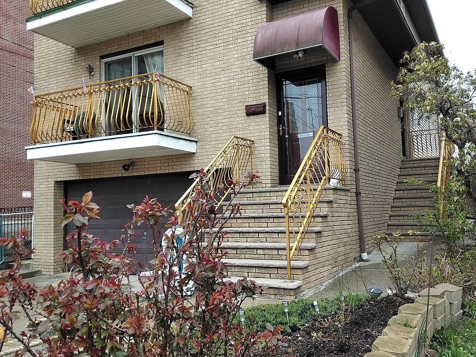 1st image of 556 Longview Ave Floor 2