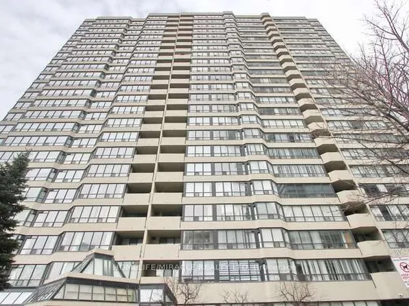 400 Webb Dr #806, Mississauga, ON L5B 3Z7