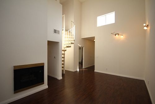 2nd image of 156 S Oak Knoll Ave APT 310