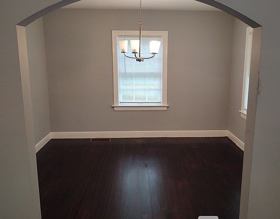 4th image of 1815 Princeton Dr