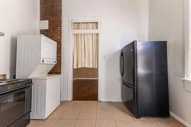 2429 Freret St — Photo 10