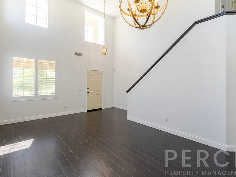 3770 Dunbarton Way — Photo 3