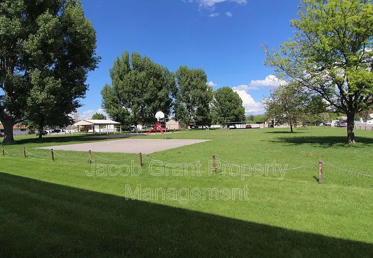 4946 Cole St #4 — Photo 20