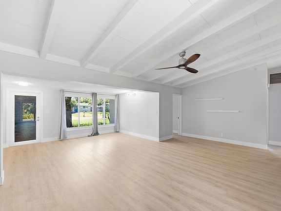 3rd image of 2549 Flamingo Lane