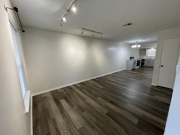 2nd image of 2304 Buchanan Dr