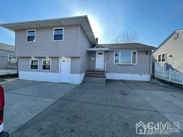 773 Convery Blvd photo 1