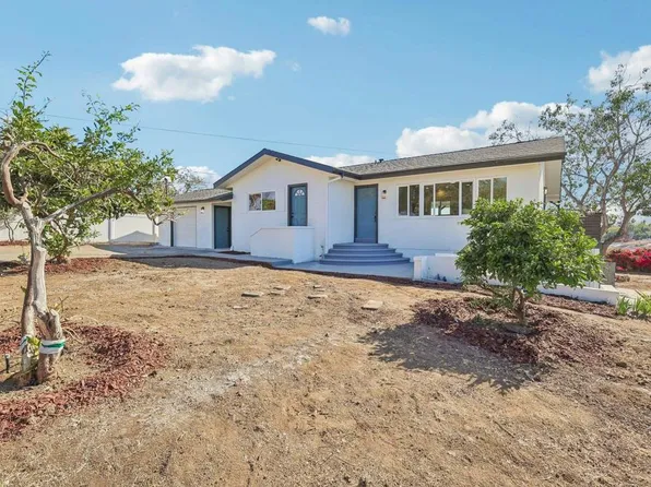 1477 Montgomery Dr, Vista, CA 92084