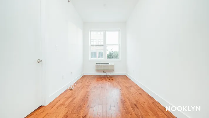 Rented by Nooklyn NYC LLC | media 9