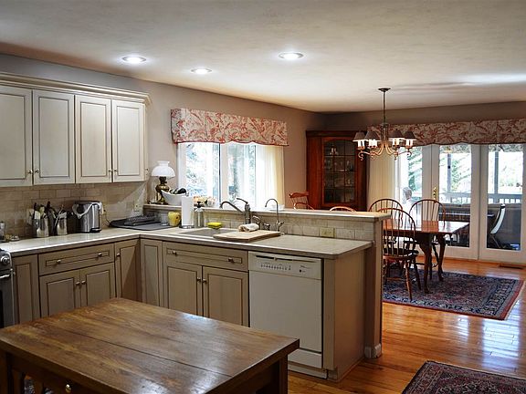 2nd image of 5252 Nicklaus Ln