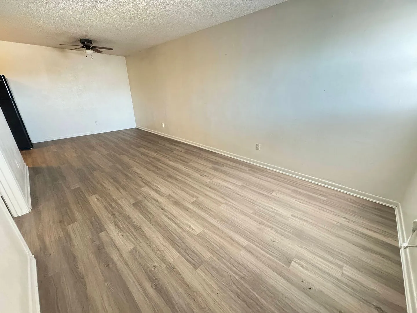 503 Sunset Ln — Photo 2