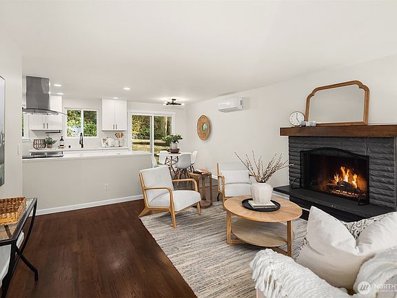 3rd image of 15624 173rd Avenue NE