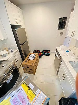 3rd image of 2059 29th St #F2