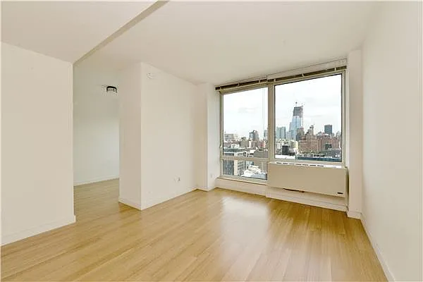 Sold by Domus Realty | media 1