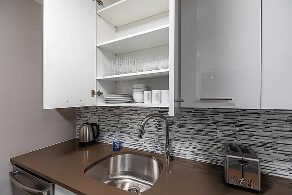 Rented by MyNyHousing | media 97