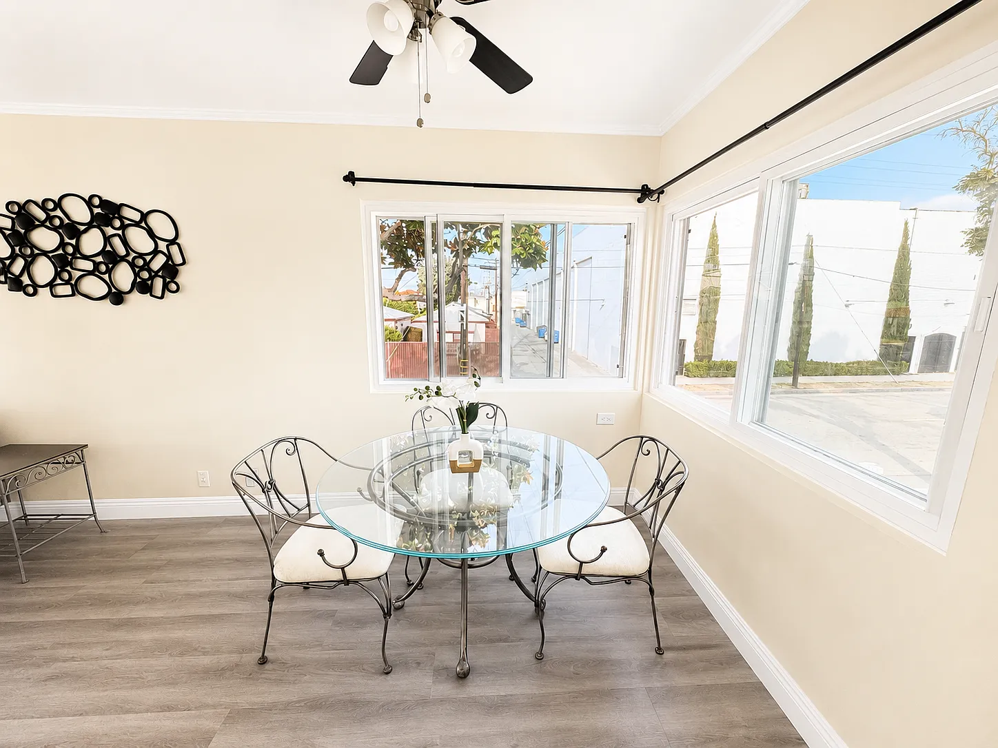 1 bed, 562 sqft, $2,400 — Photo 2