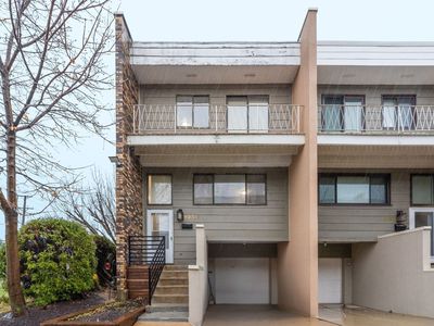 9235 W Ballard Rd #101, Des Plaines, IL, 60016