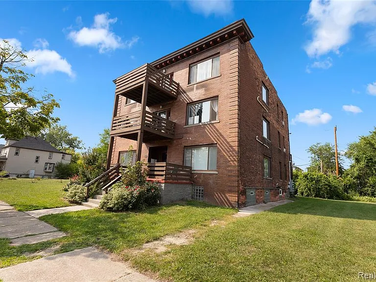 109 Leicester Ct #1 — Photo 13