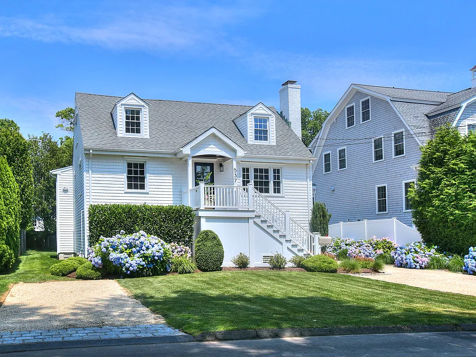 537 Penfield Rd