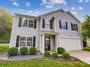 2123 Kenwood Terrace Dr, Matthews, NC 28105