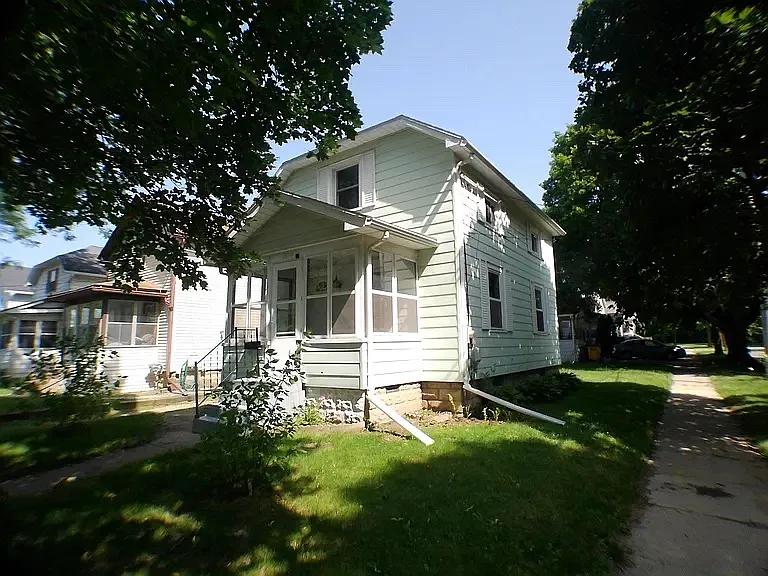1614 Floral Ave — Photo 1
