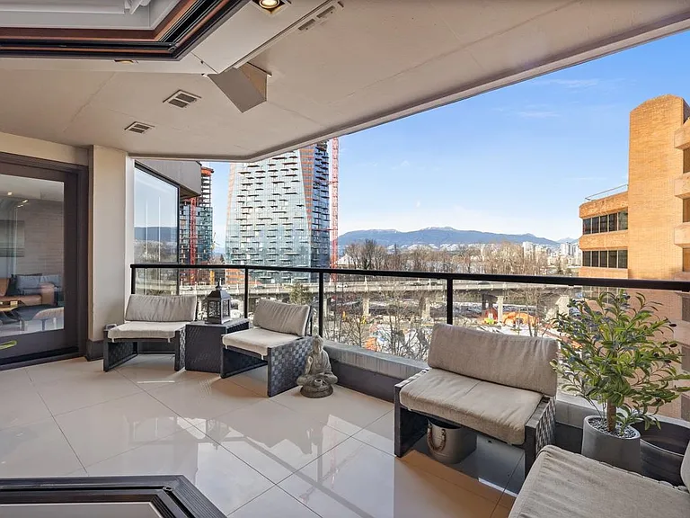 1450 Pennyfarthing Dr #805 — Photo 13