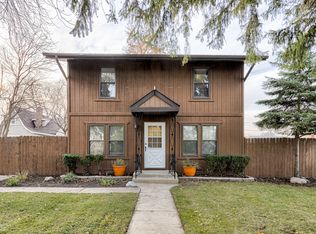 348 S Center St, Bensenville, IL 60106
