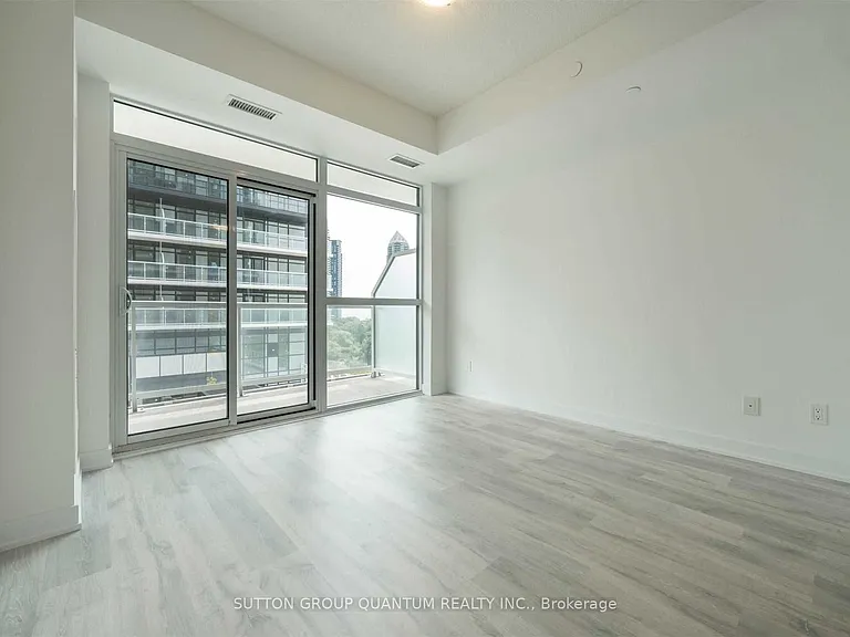 251 Manitoba St #614 — Photo 4