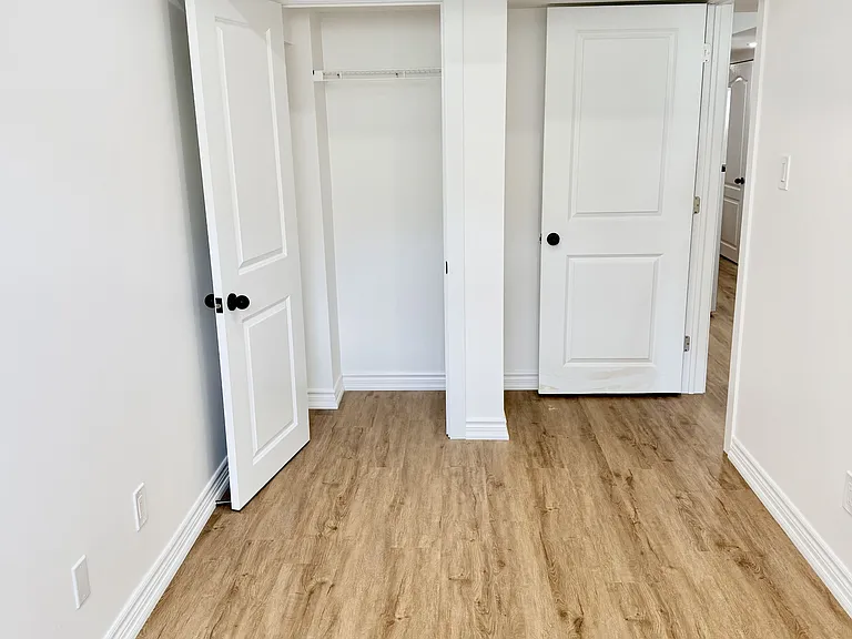 34 John Brabson Cres — Photo 6