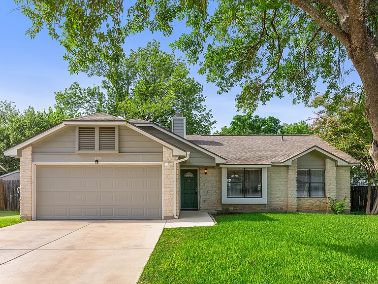 1808 Prairie Star Ln — Photo 2