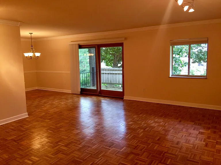 3636 Taliluna Ave #115 — Photo 2