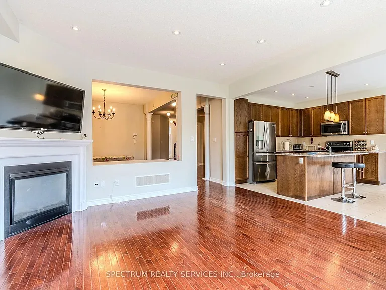 1108 Savoline Blvd — Photo 3