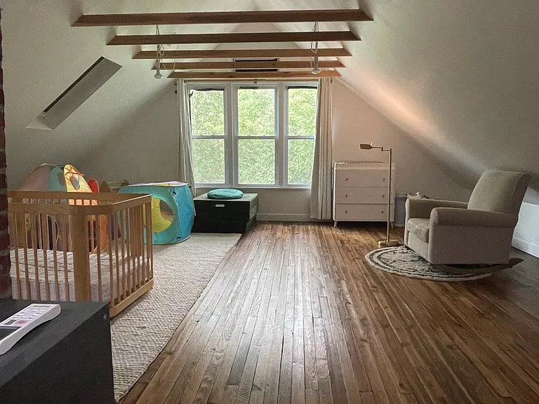 4690 Harlem Rd — Photo 7