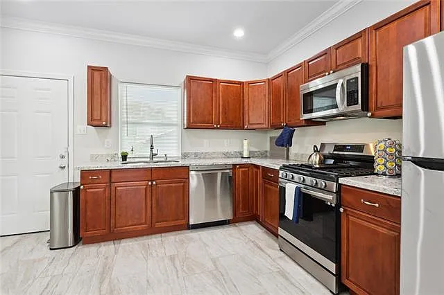 2 bed, 2.0 bath, 1088 sqft, $1,550 — Photo 4