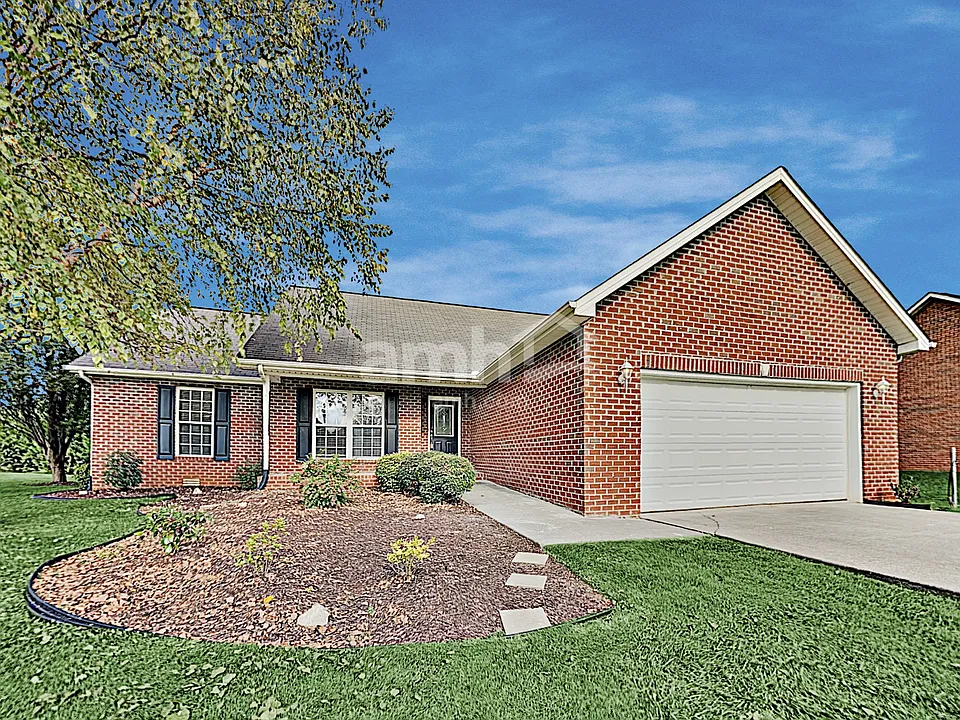 1423 Newbury Ln