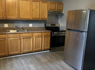 621 N Bryan Ave APT 21, Carterville, IL 62918