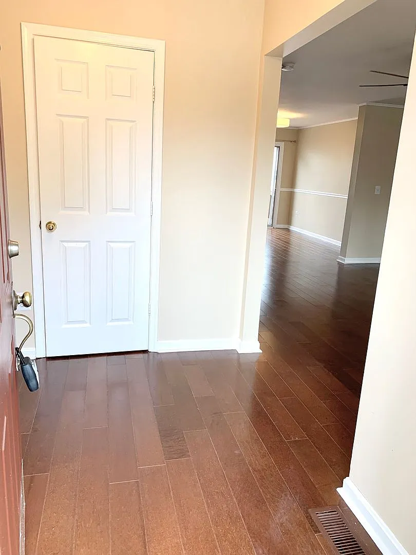 Beautiful 3bd 2.5bth Townhouse In Sought After Reisterstown! — Photo 4
