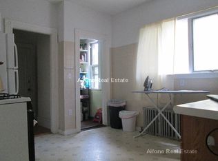 100 Porter St #1, Somerville, MA 02143