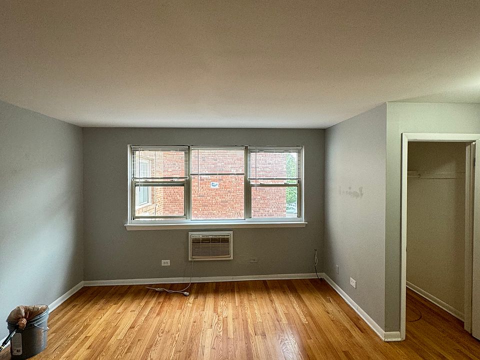 1st image of 4920 Mulford St #3E