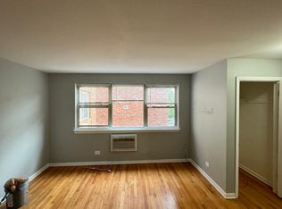 4920 Mulford St #3E, Skokie, IL 60077