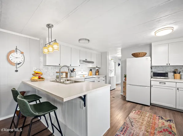 8502 N Sunny Ln, Hayden Lake, ID 83835