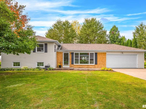 2904 Lincoln Park Dr, Galesburg, IL 61401
