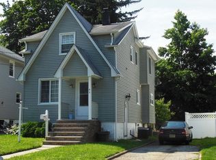 85 Niagara St, Dumont, NJ 07628