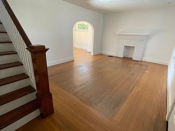 Living Room with decorative fireplace