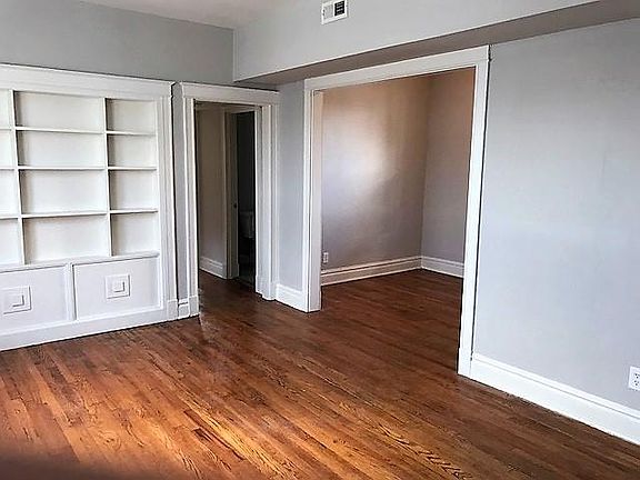 4th image of 3306 Russell Blvd APT A