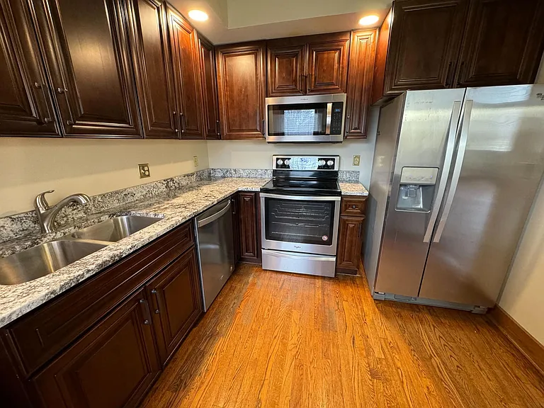 1103 S 19th St #2S — Photo 3