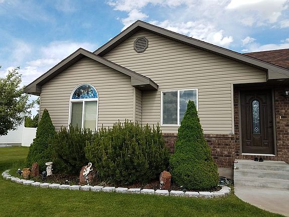 2nd image of 3062 N Wildflower Dr