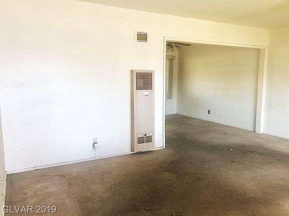 2nd image of 1801 E Saint Louis Ave