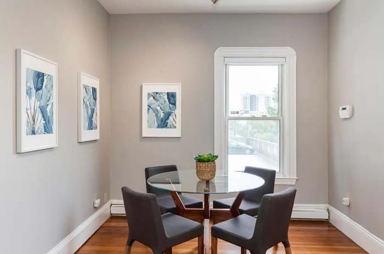 2 bed, 800 sqft, $3,950 — Photo 4
